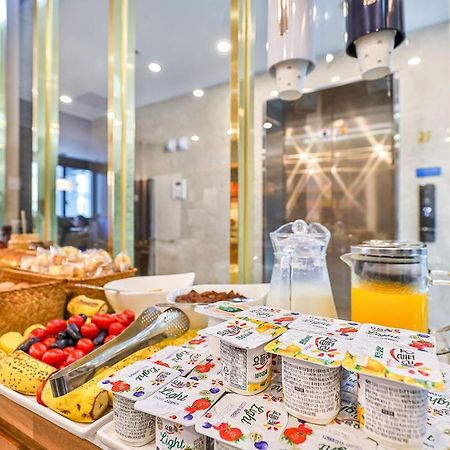 Hotel Palace Гиеонгджу Екстериор снимка